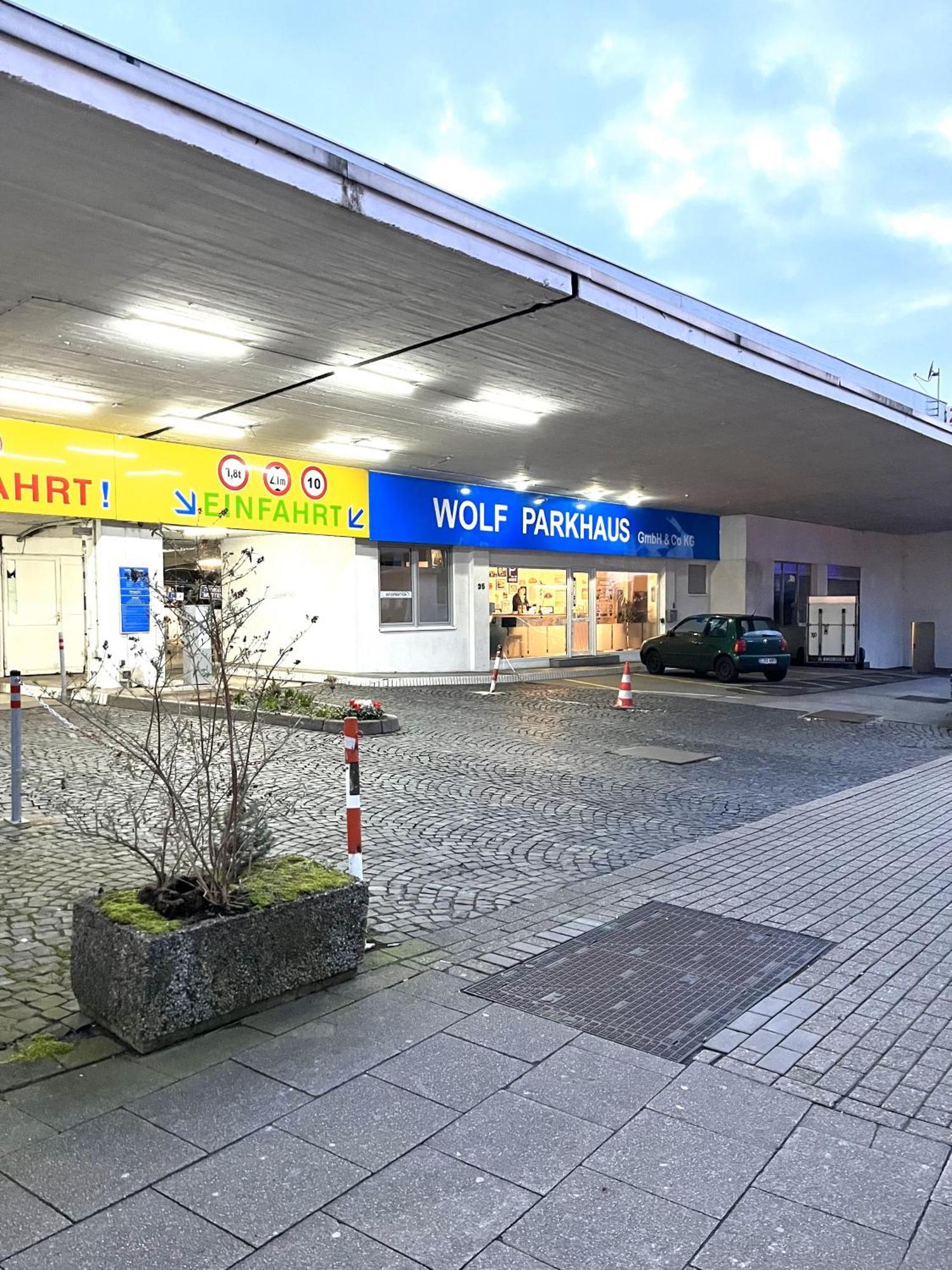 Ferienwohnung Rtr Essen - Fuer Bis Zu 8 Personen - Voll Ausgestattet - Zentral Limbecker Platz - Messe - Uniklinikum - Smart Tv - Modern Exterior foto